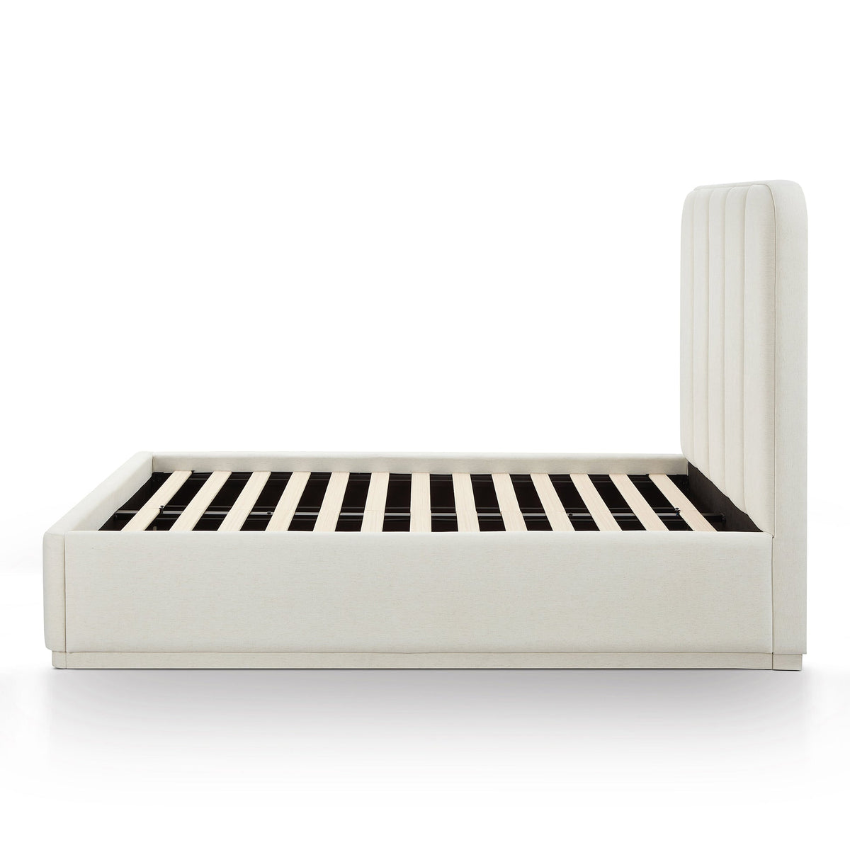 Penelope Cream Chenille Bed (2 Sizes Available)