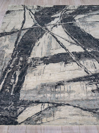 Audrina Silver/Dark Grey Artist's Area Rug
