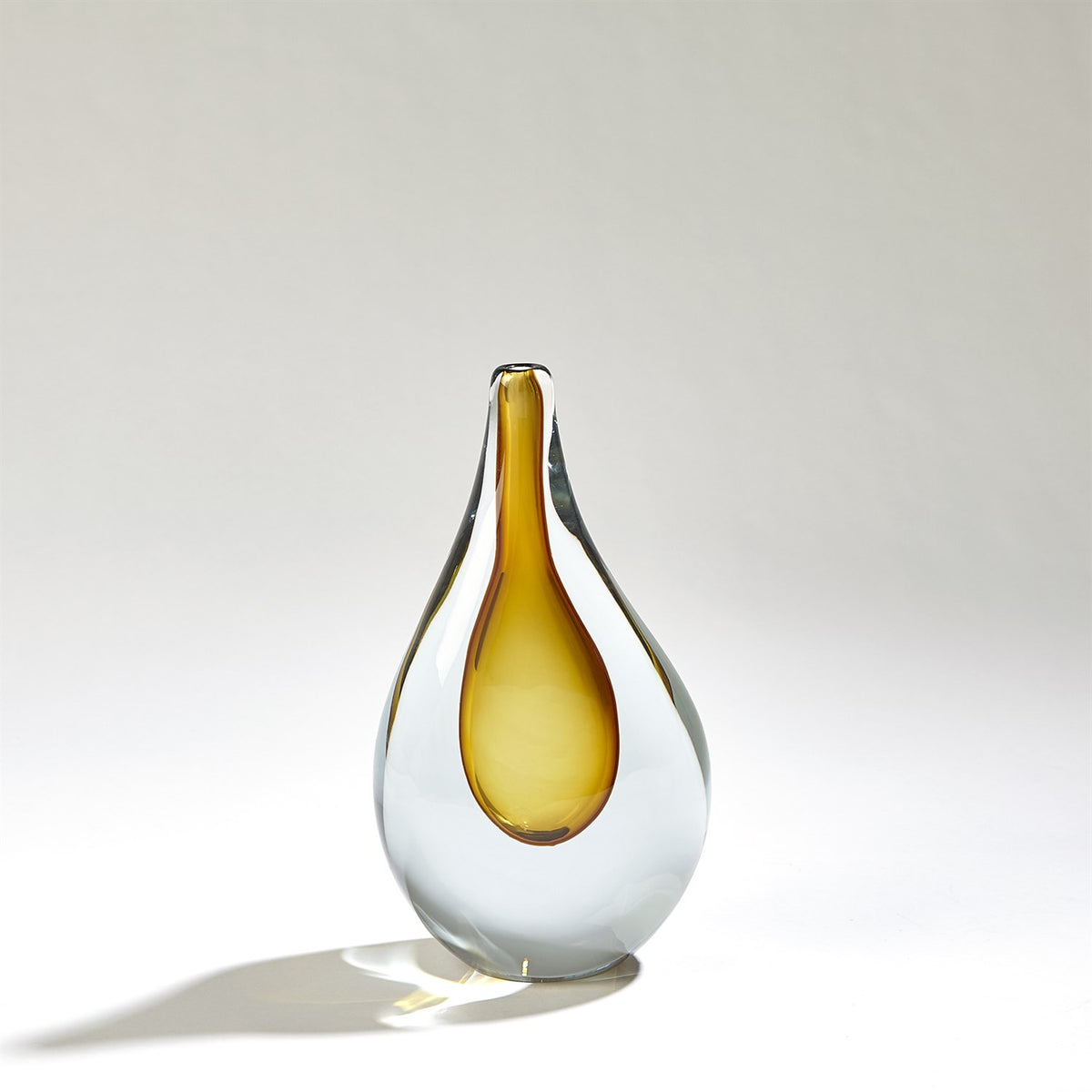Lilianne Amber Vase (2 Sizes Available)