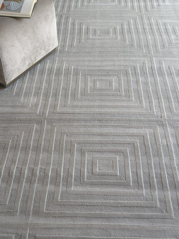 Ollie Modern Light Silver Patterned Area Rug - Elegance Collection