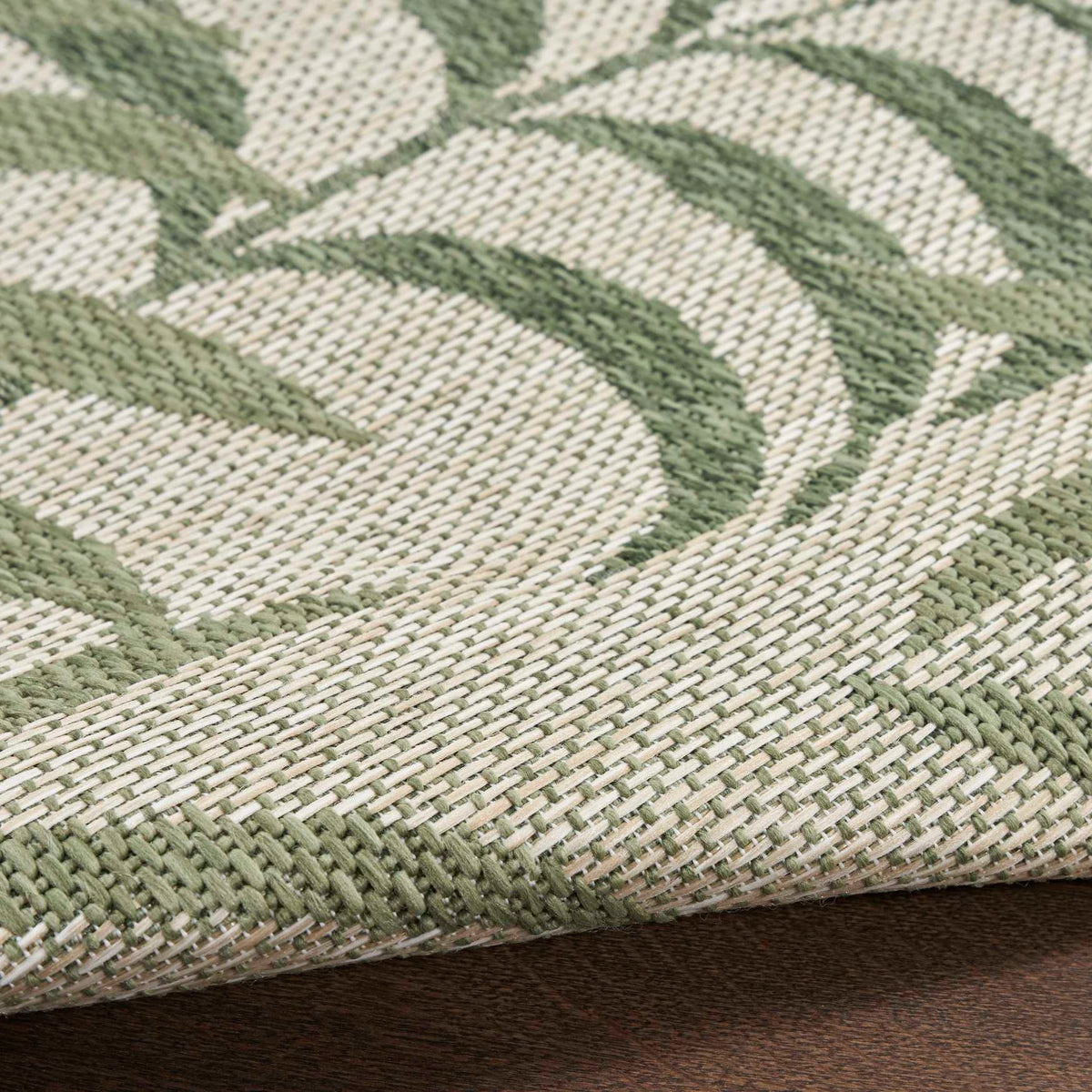 Annaleisa Indoor/Outdoor Ivory & Green Leaves Area Rug - Elegance Collection