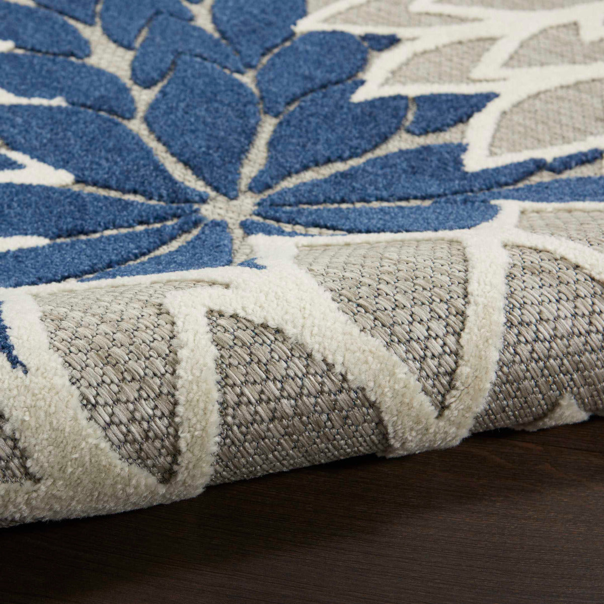 Annitra Indoor/Outdoor Ivory & Navy Area Rug - Elegance Collection