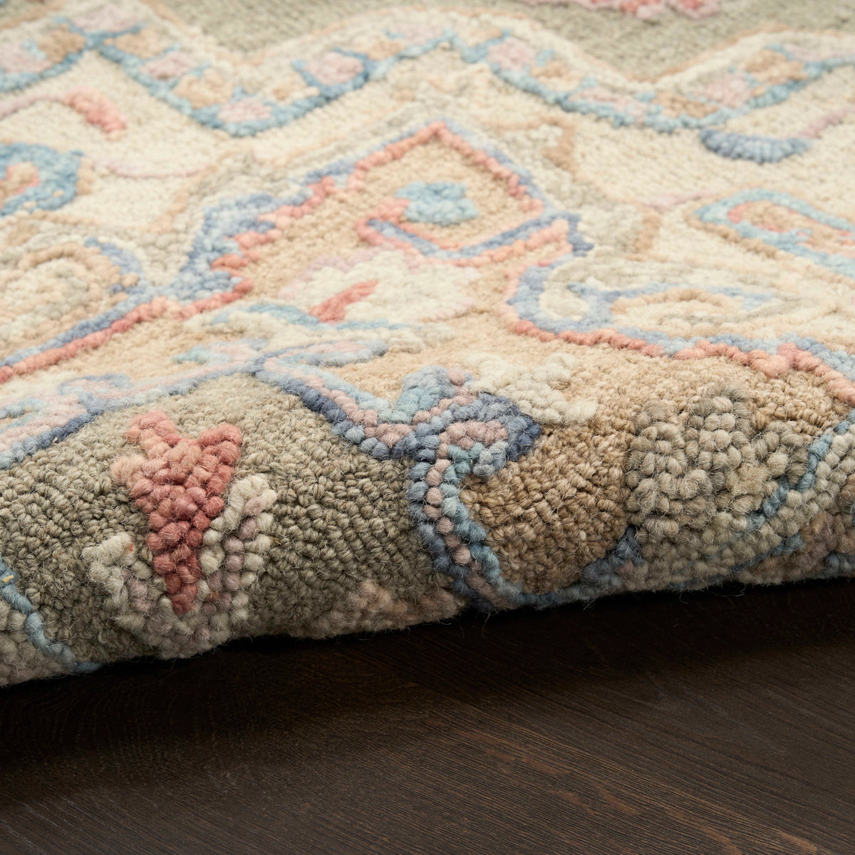 Goldie Green Ivory Wool Persian Style Area Rug