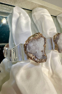 Amorina White and Gold Geode Napkin Rings (Set of Four) - Luxury Living Collection