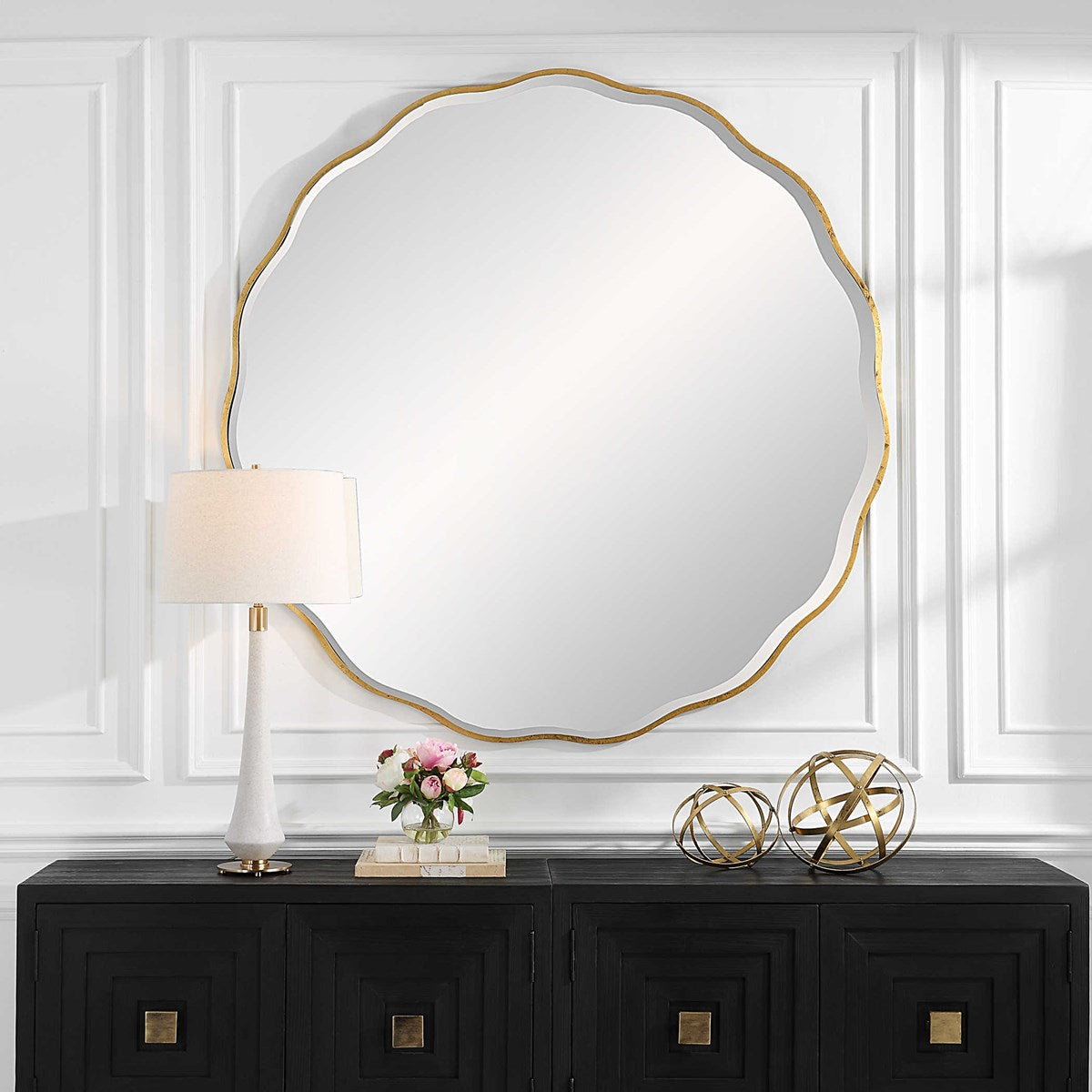 Bellas Round Gold Mirror (2 Sizes Available)