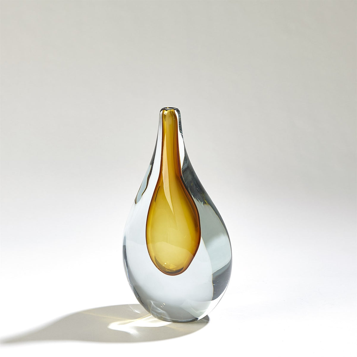 Lilianne Amber Vase (2 Sizes Available)