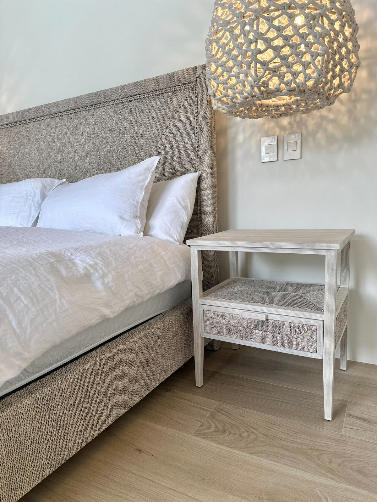Woodside Bed - White Sand