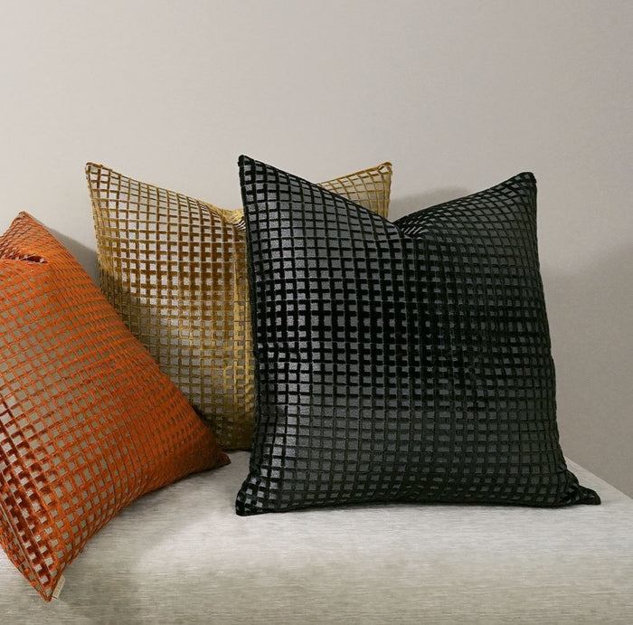 Maylah Superior Quality Luxurious Onyx Pillow