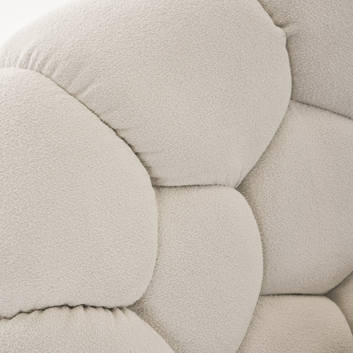Nicoma Modern Off-White Bed