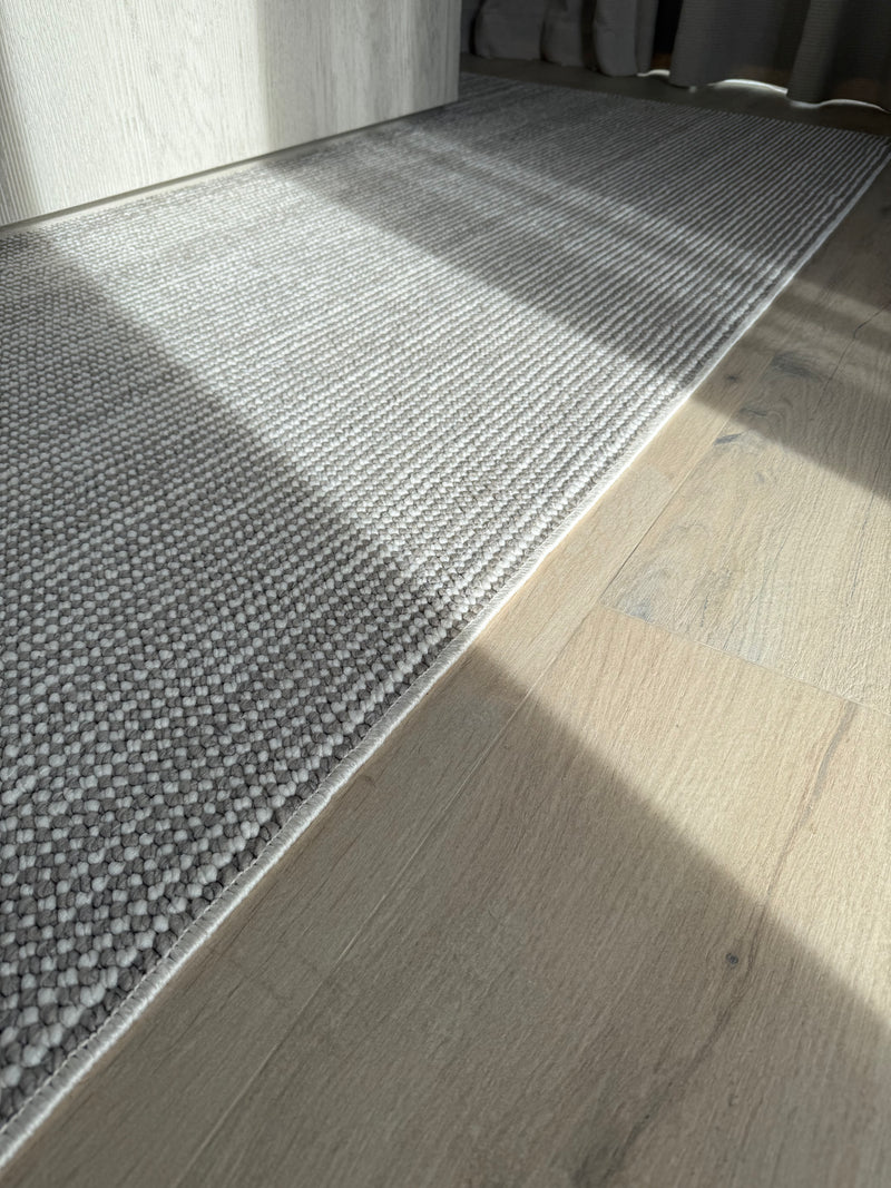 Coast Ivory/Mocha Plush Area Rug - Elegance Collection