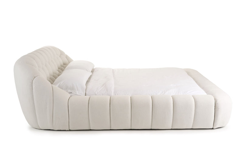 Nicoma Modern Off-White Bed