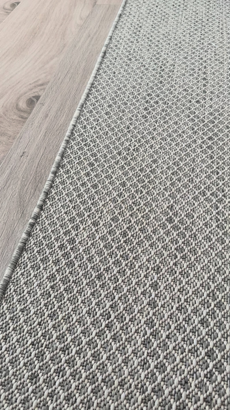 Terrace Ivory/Silver Indoor & Outdoor Area Rug - Elegance Collection