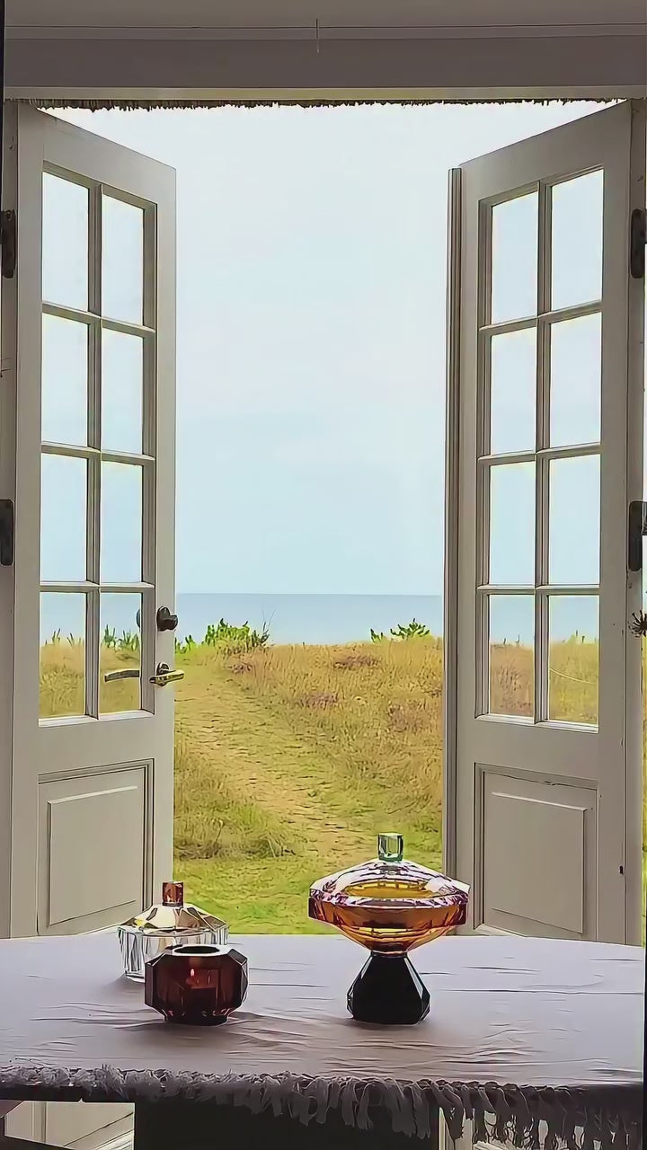 Jacqueline European Artist Collection Crystal Amber Bonbonniere