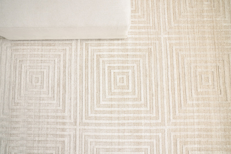 Cleo Modern Light Beige Geometric Patterned Area Rug - Elegance Collection