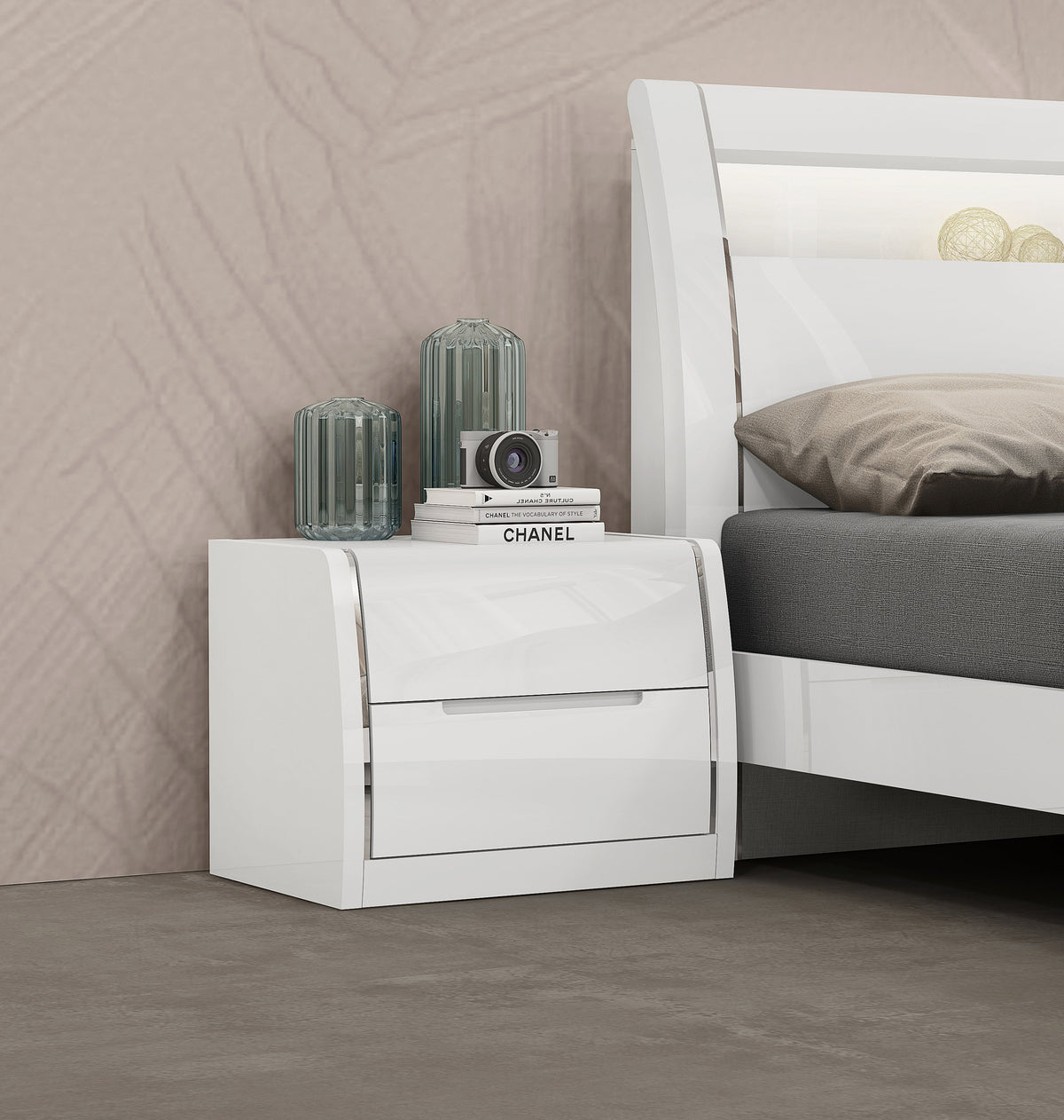 Jaylee White Lacquer Bedroom Nightstand