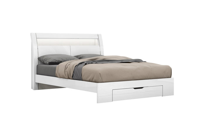 Jaylee White Lacquer Bed