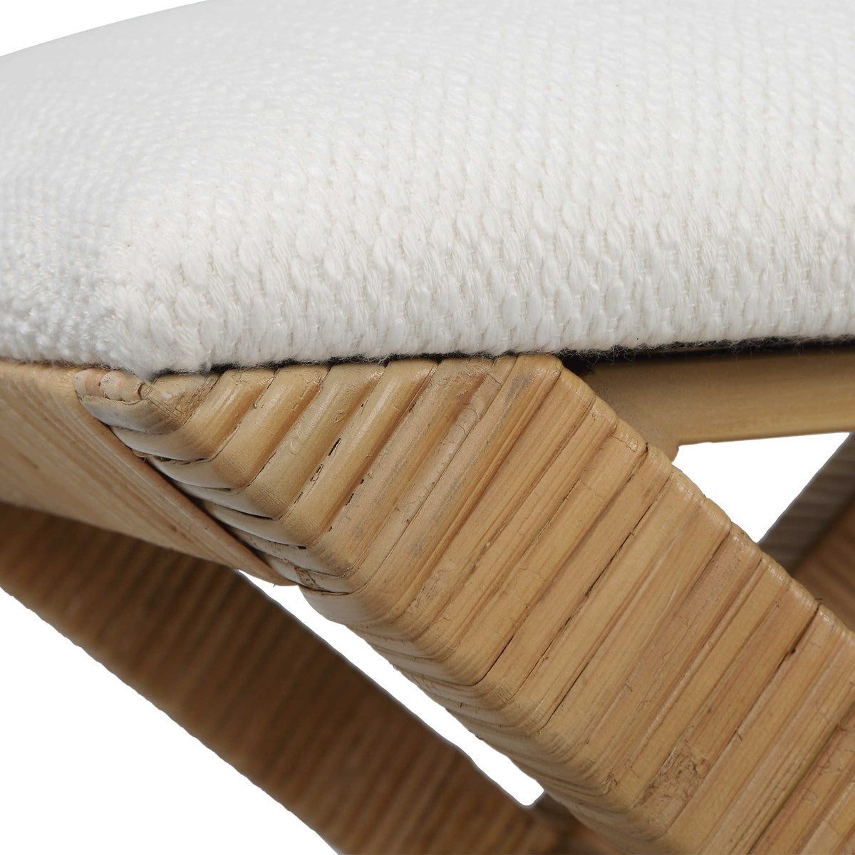 Nelia Bench