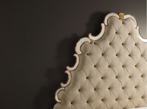 Delaney Bling Tufted Bed