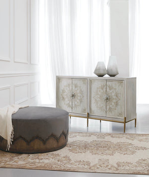 Iliana Accent Chest