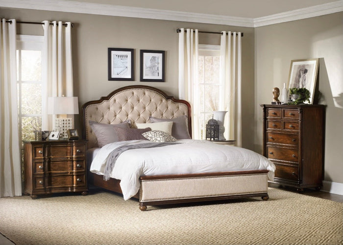 Joelle Upholstered Bed With Wood Rails
