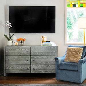 Gordia Dresser