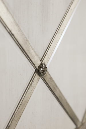 Nala Diamont Canopy Panel Bed