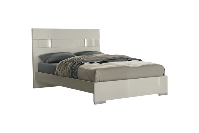 Kallie Grey Lacquer Bed